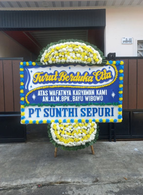Papan Bunga Duka di Semin