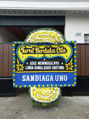 Papan Bunga Duka di Semin
